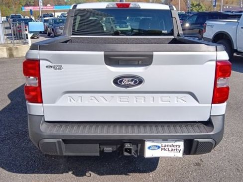 New 2025 Ford Maverick XLT w/ XLT Luxury Package image 4