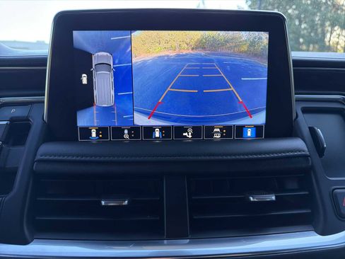 Used 2021 Chevrolet Tahoe Z71 w/ Z71 Off-Road Package image 5