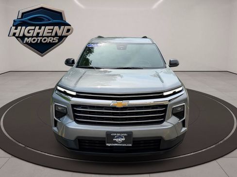 Used 2026 Chevrolet Traverse LT AWD/4WD image 10