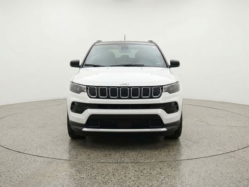 Used 2025 Jeep Compass Limited image 2