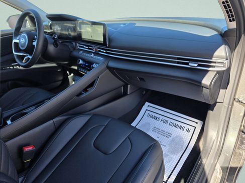 New 2026 Hyundai Elantra Limited FWD image 14