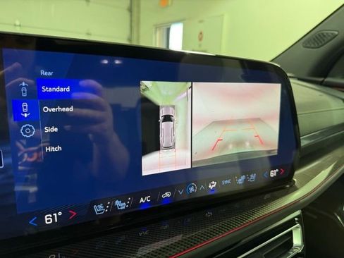 New 2026 Chevrolet Traverse High Country image 24