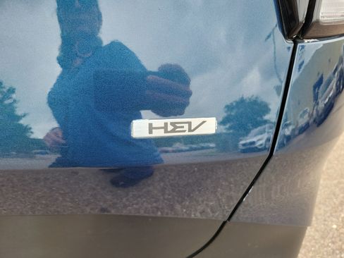 Used 2023 Kia Sportage EX AWD/4WD image 24