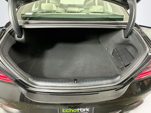 Used 2025 Genesis G70 2.5T RWD image 30