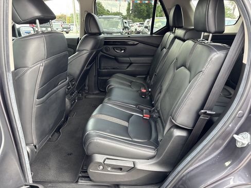 Used 2025 Honda Pilot EX-L image 14