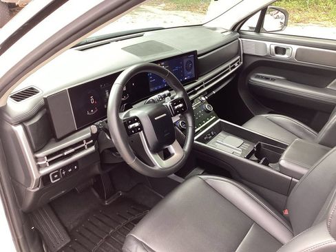 Used 2025 Hyundai Santa Fe SEL FWD image 38