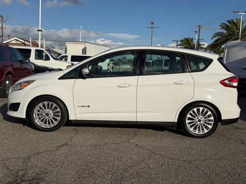 Used 2017 Ford C-MAX SE w/ Interior Protection Package image 10