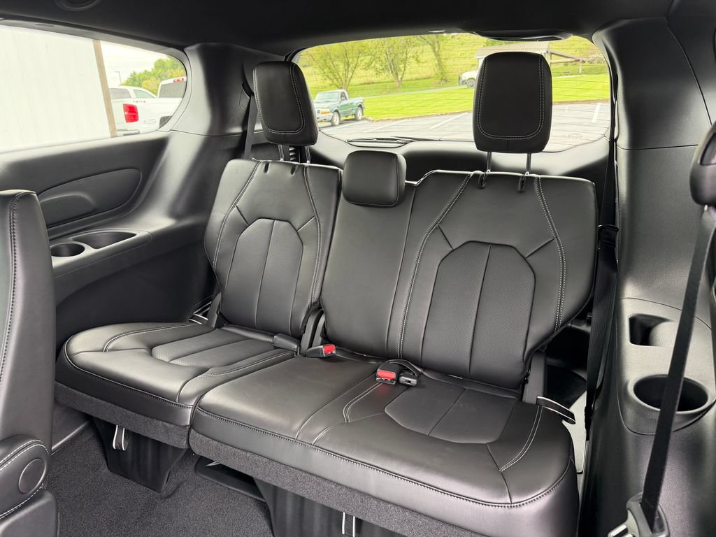 New 2027 Chrysler Pacifica Select AWD/4WD image 33