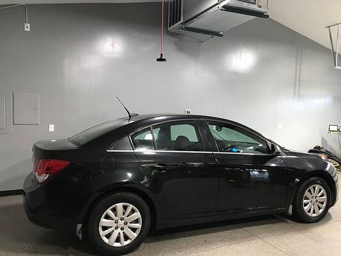 Used 2011 Chevrolet Cruze LS FWD image 7