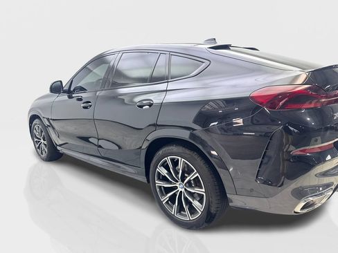 Used 2023 BMW X6 xDrive40i w/ M Sport Package AWD/4WD image 14