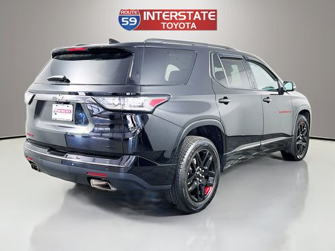 Used 2021 Chevrolet Traverse Premier w/ Redline Edition AWD/4WD image 7