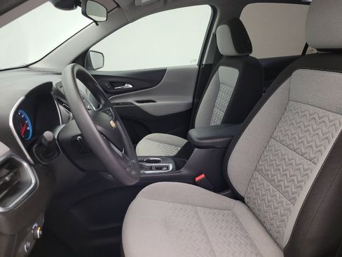 Used 2022 Chevrolet Equinox LS w/ LPO, Floor Liner Package FWD image 17