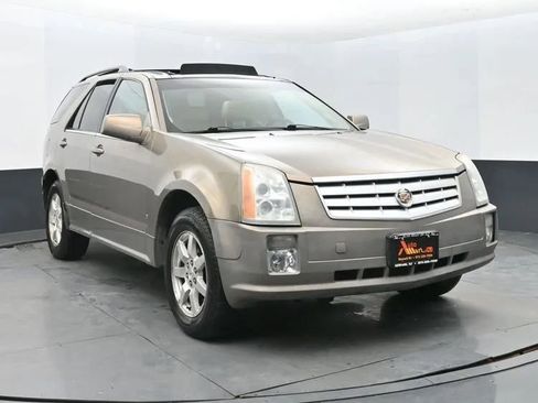 Used 2007 Cadillac SRX w/ Premium Seating Package image 2