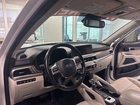 Used 2020 Kia Telluride SX w/ SX Prestige Package image 14