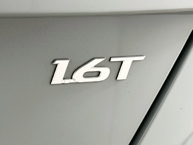 Used 2026 Hyundai Kona Limited FWD image 29