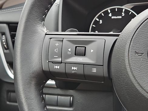 Certified 2023 Nissan Rogue SV w/ SV Premium B Package image 19