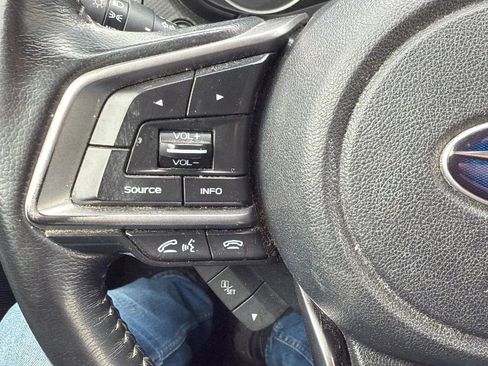 Used 2020 Subaru Forester Limited image 12