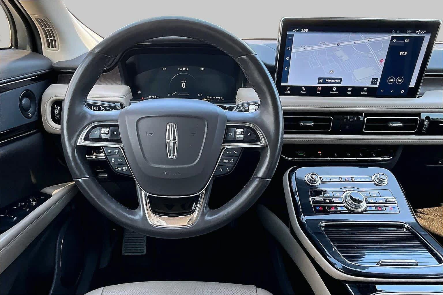 Used 2023 Lincoln Nautilus Reserve w/ Equipment Group 201A AWD/4WD image 6