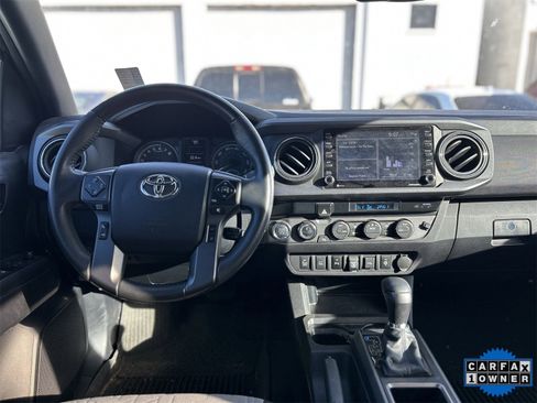 Used 2021 Toyota Tacoma TRD Off-Road w/ Technology Package image 16