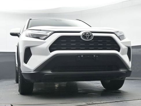 Certified 2025 Toyota RAV4 XLE image 41