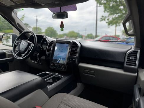 Used 2018 Ford F150 XLT w/ Equipment Group 302A Luxury RWD image 11
