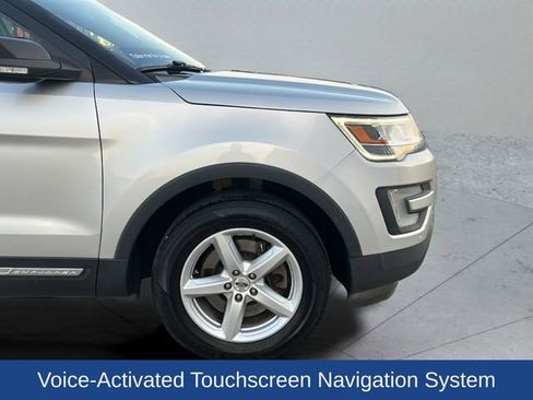 Used 2017 Ford Explorer XLT w/ Equipment Group 202A image 30