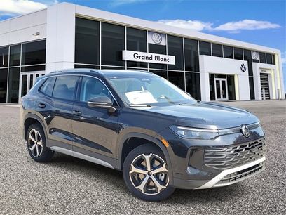 New 2025 Volkswagen Tiguan SE