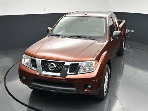 Used 2017 Nissan Frontier SV w/ SV Value Truck Package AWD/4WD image 21