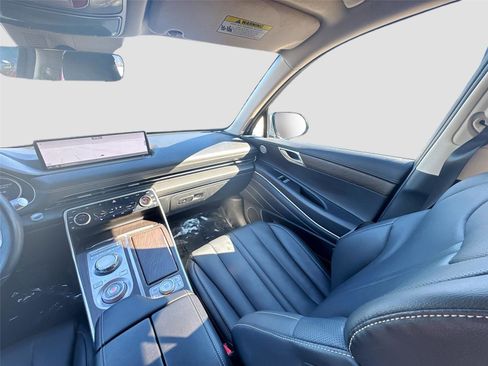 Used 2024 Genesis GV80 2.5T image 22
