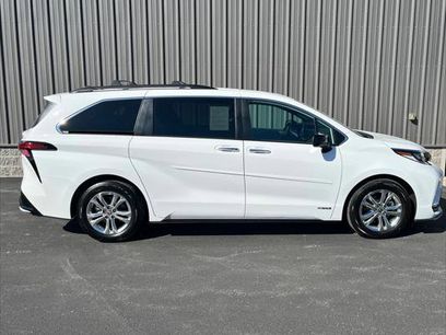 Certified 2021 Toyota Sienna XSE