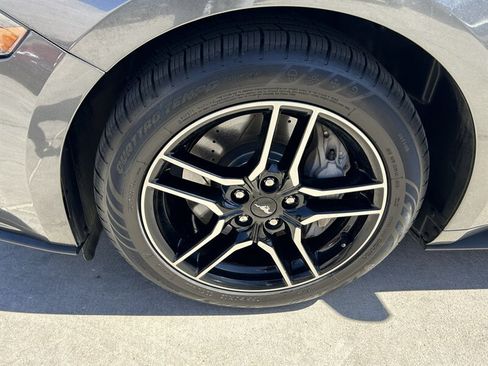 Used 2019 Ford Mustang GT Premium RWD image 33