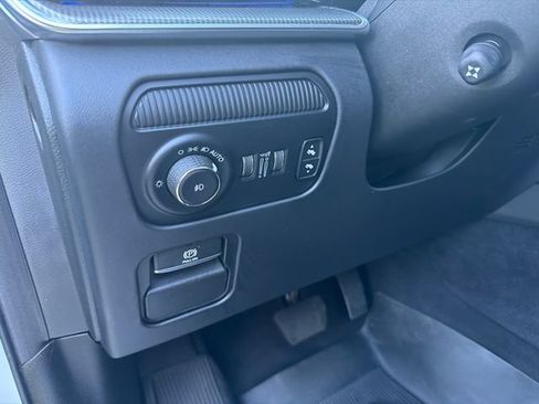 Used 2023 Jeep Grand Wagoneer Series III w/ Quick Order Packagew 28T AWD/4WD image 38