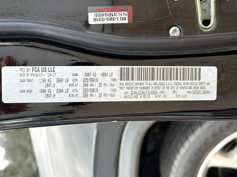 Used 2018 Jeep Compass Limited AWD/4WD image 31