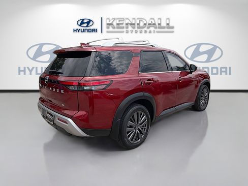 Used 2022 Nissan Pathfinder SL w/ SL Premium Package FWD image 6