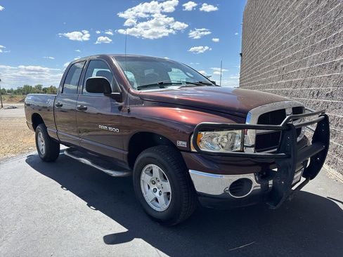 Used 2005 Dodge Ram 1500 Truck SLT w/ Trailer Tow Group AWD/4WD image 3