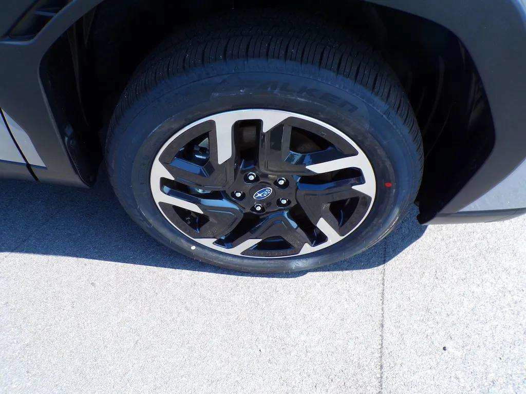 New 2026 Subaru Forester Premium AWD/4WD image 10