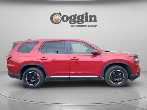 Certified 2025 Honda Pilot EX-L image 6