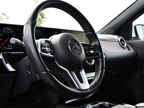 Used 2023 Mercedes-Benz GLA 250 image 16