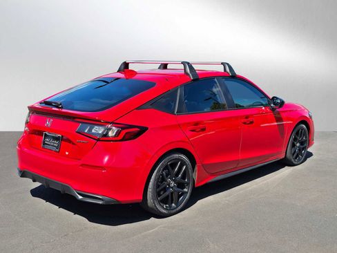 Used 2023 Honda Civic Sport image 3