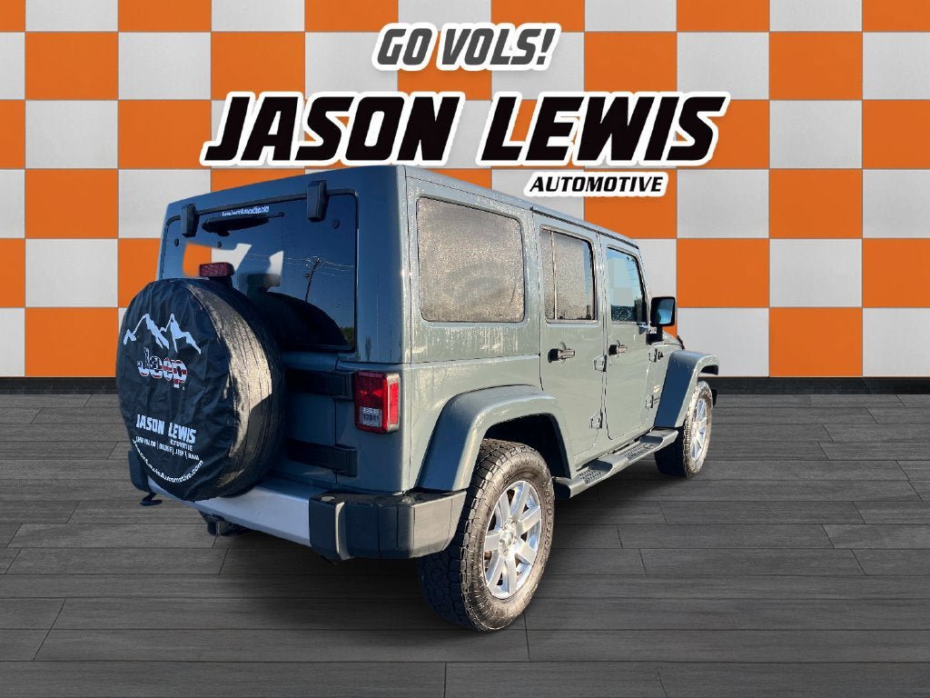 Used 2015 Jeep Wrangler Unlimited Sahara AWD/4WD image 3