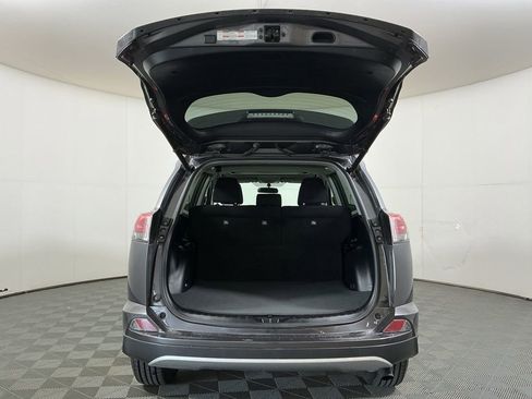 Used 2016 Toyota RAV4 XLE FWD image 10
