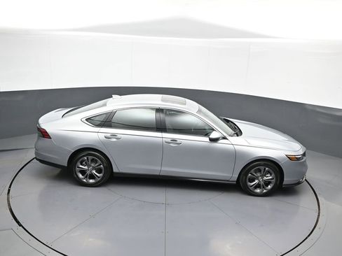 Certified 2025 Honda Accord EX-L image 35