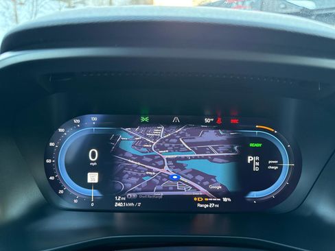 Used 2021 Volvo XC40 P8 Recharge w/ Climate Package image 37