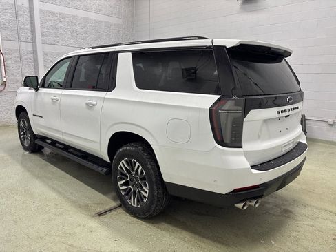 New 2026 Chevrolet Suburban Z71 w/ Comfort Package image 5