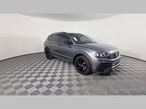 Used 2024 Volkswagen Tiguan SE R-Line FWD image 53