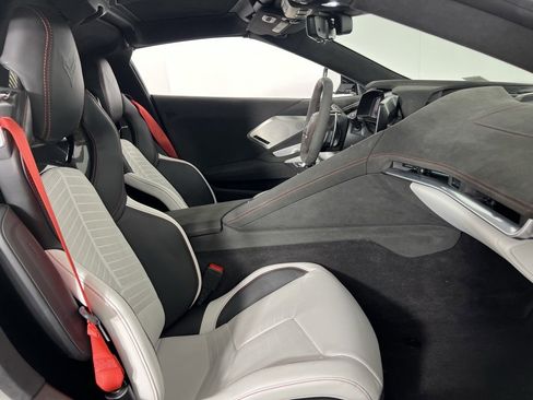 Used 2023 Chevrolet Corvette Stingray Premium Cpe w/ Z51 Performance Package image 34