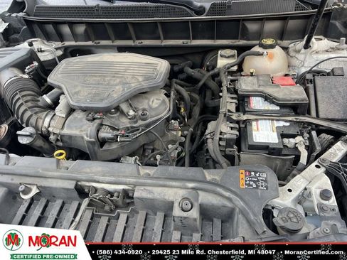 Used 2018 Cadillac XT5 Luxury w/ Driver Awareness Package image 10