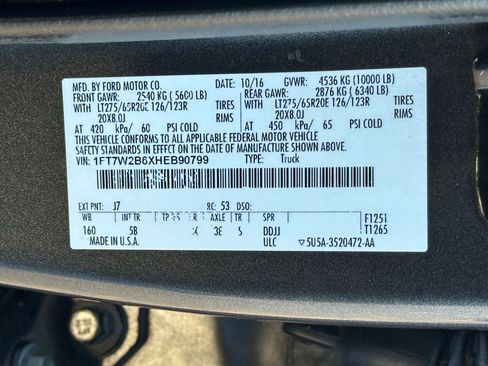 Used 2017 Ford F250 Lariat w/ Chrome Package image 26