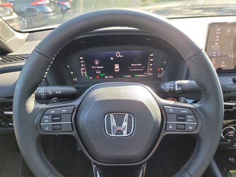 Used 2025 Honda Accord Sport image 27