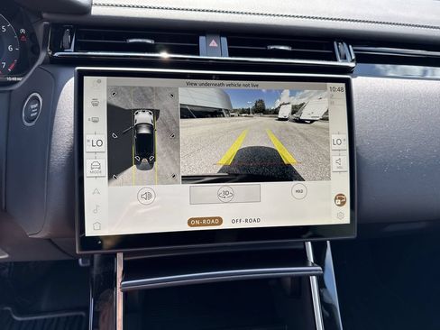 New 2026 Land Rover Range Rover Velar Dynamic SE AWD/4WD image 23